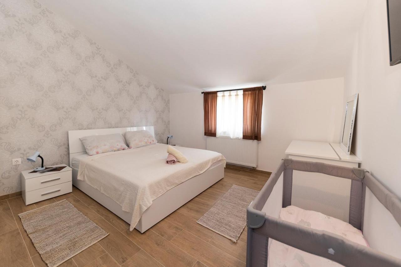 Apartman Lana Біоград-на-Мору Екстер'єр фото