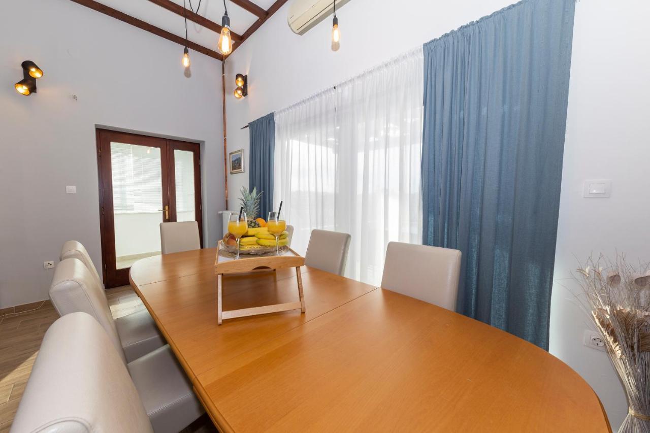 Apartman Lana Біоград-на-Мору Екстер'єр фото